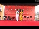 露天舞台上的传统剧目梁祝片段《十八里相送