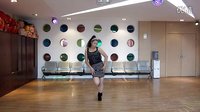 昆山美娜子广场舞 大漠情人 编舞杨丽萍：正面