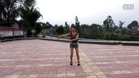 米悠悠广场舞《红红的中国》