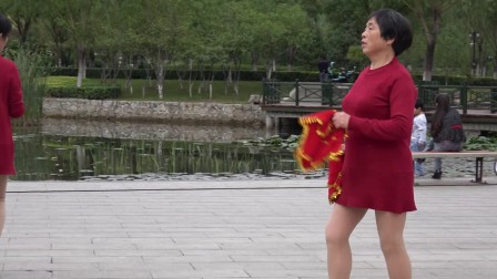 广场舞《中华全家福》焦年香 张香灵 李秋珍 史文仙下载