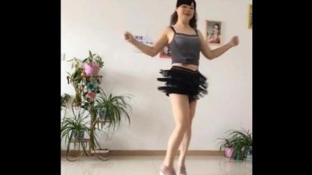 熟女广场舞《迪斯科自由舞》