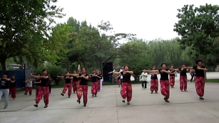 追艺广场舞迪斯科《溜溜的她》