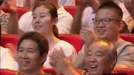 范军 郭晨东说相声《郭晨东上演手劈砖》