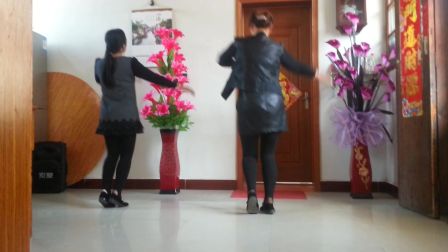 动动广场舞《多情的山丹》下载