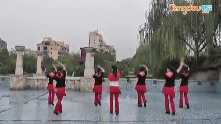 动动广场舞《我欠草原一首歌》下载