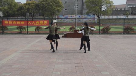 鄱阳饶丰青青广场舞水兵舞第四套《幸福爱河》下载