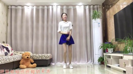 新生代广场舞《摇起来嗨起来》（最新动感健身）下载