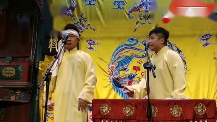 《刘海砍樵》张番刘铨淼搞笑相声 观众笑翻下载