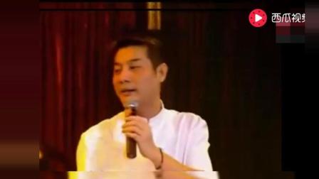 粗口二人转 美女搭档爆笑现场 挽歌梦已浅