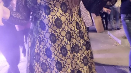 舞灵美娜子广场舞  《家乡的姑娘真漂亮》高