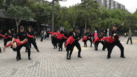 《风筝误》陶然亭张孝花双人水兵舞 简单又