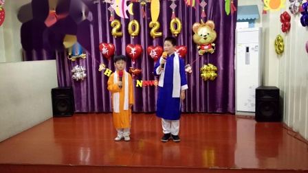 小学生相声《大与小》蓝天语言小学员 李崇