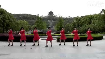 动动广场舞《 我不是江南Stylel》下载