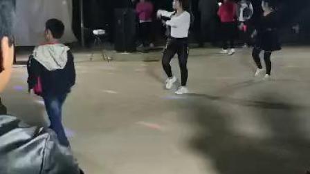 格格广场舞《意乱情迷》下载
