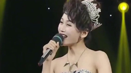 《女人说》何晶晶上演爆笑小品 太精彩了下载