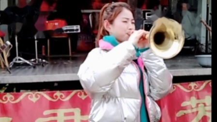 尹芳芳唢呐演《哭黄天》片段下载