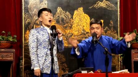 《捉放擎天柱》张笑 贾晓荻 相声 一番表演后观众全乐了下载