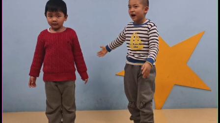 儿童相声《袋鼠的袋子》蓝话筒刘一阳和田宸骏表演下载