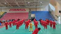 《健身气功八段锦》感恩节老年大学集体演练下载