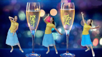 云裳广场舞大全视频大全集mp4免费下载《等爱》梅子老师原创64步简单好看形体舞下载