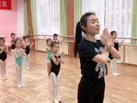 幼儿舞蹈《妈妈宝贝》完整版下载